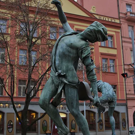 ホテル ズラタ ヴァハ