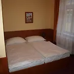 Hotel Zlata Vaha 3*