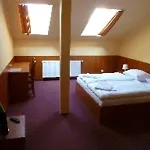 Zlata Vaha Prague