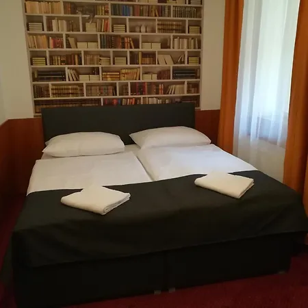 Zlata Vaha Otel 3*