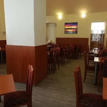 Zlata Vaha 3* Prague