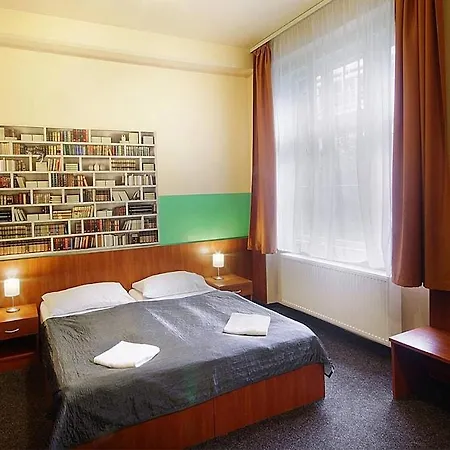 Otel Zlata Vaha 3*