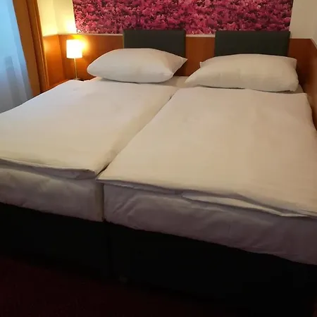 Zlata Vaha Prague