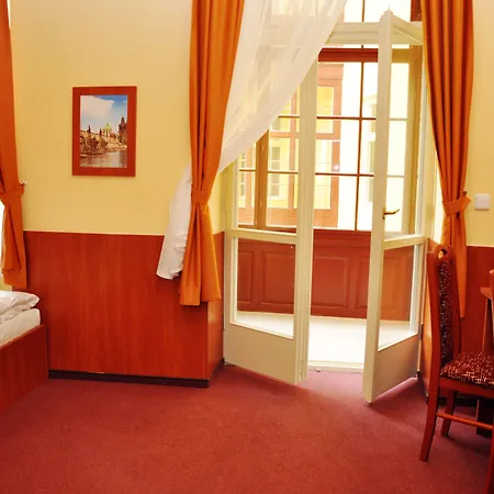 Hotell Zlata Vaha 3*