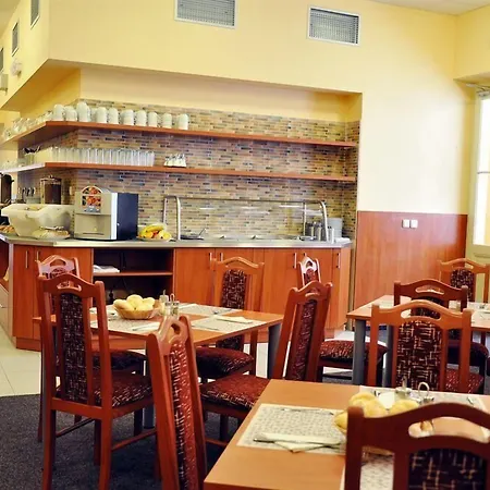 Hotell Zlata Vaha 3*