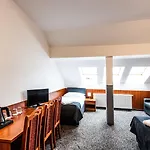 Zlata Vaha Otel